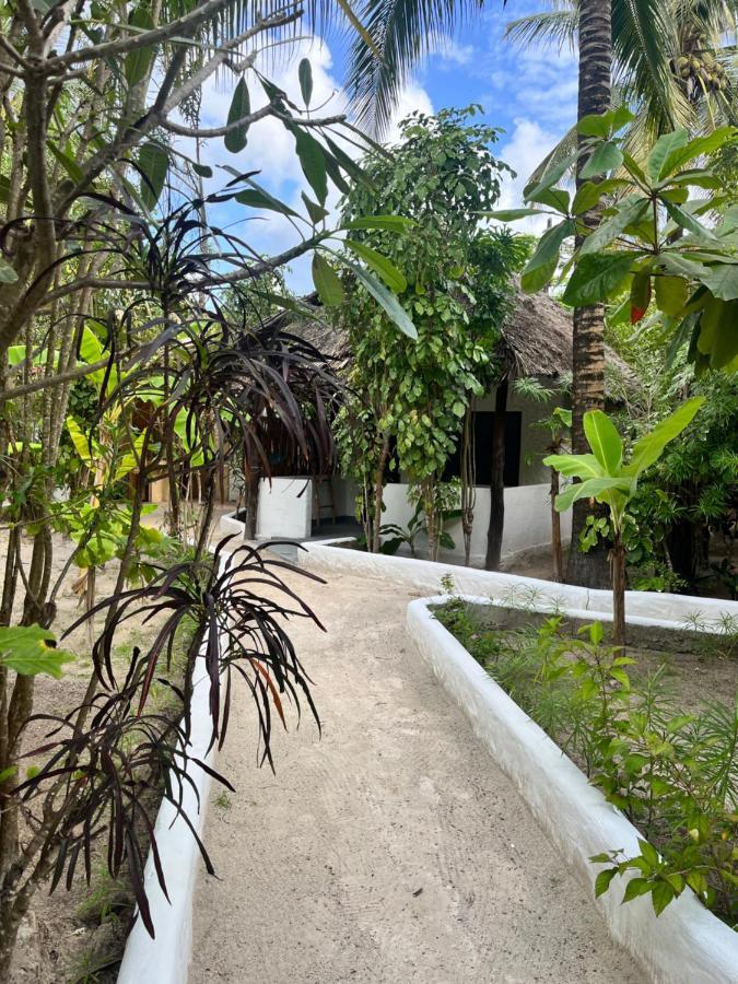 Karanga Bungalows Michamvi Kae ภายนอก รูปภาพ