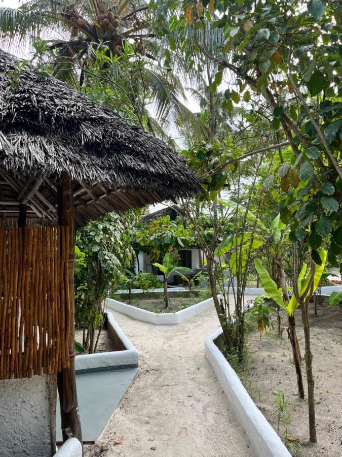 Karanga Bungalows Michamvi Kae ภายนอก รูปภาพ